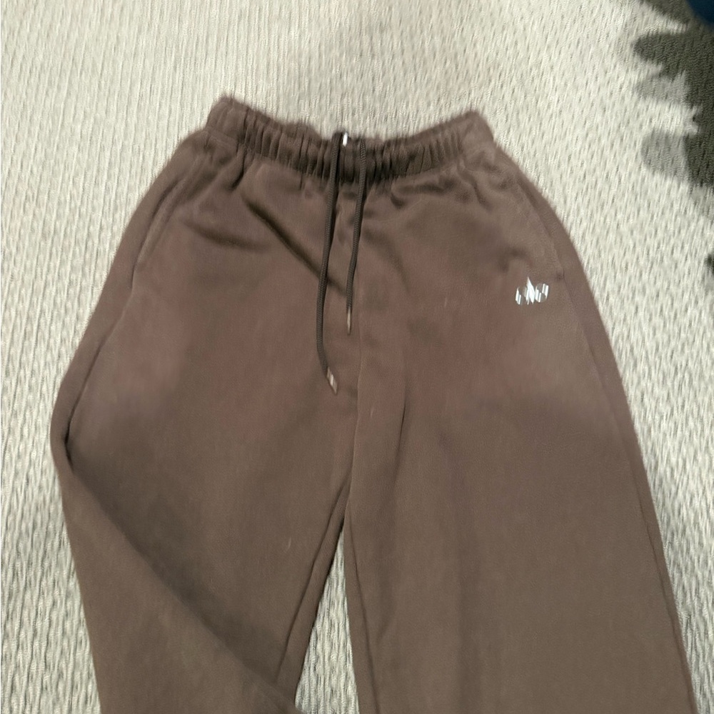 ALO chocolate brown xs wide leg very good condition